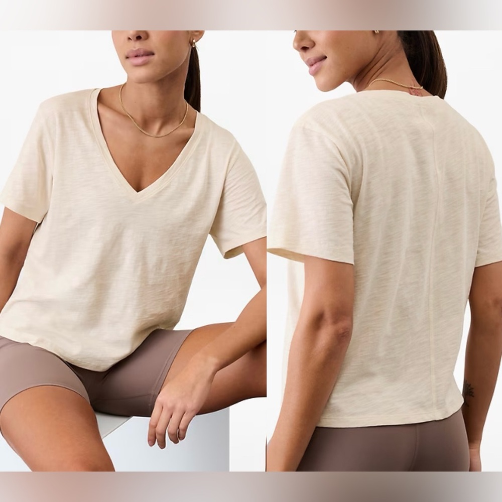 NWT Athleta Essential Slub V-Neck Tee in Color Bone